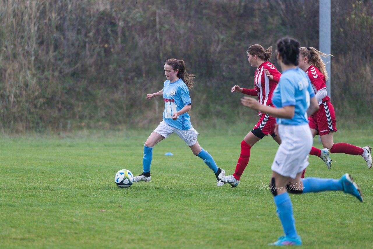 Bild 173 - wBJ TuS Tensfeld - SV Fortuna St. Juergen